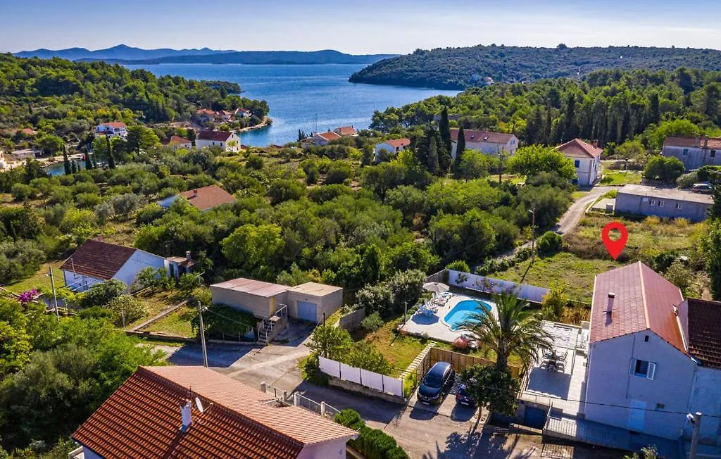 Holiday Home On Dugi Otok - Otok Brbinj 0*,